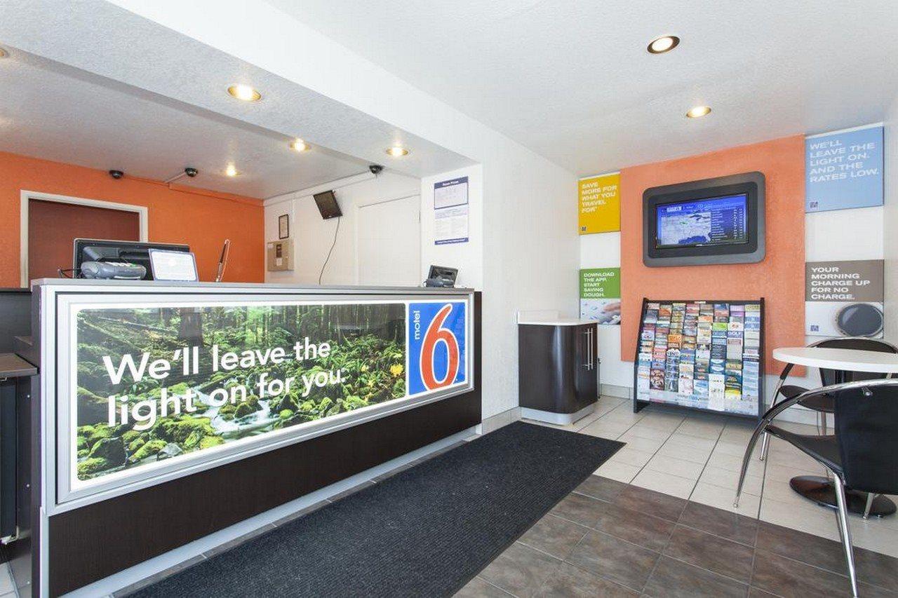 Motel 6 Sacramento, Ca - Downtown Экстерьер фото