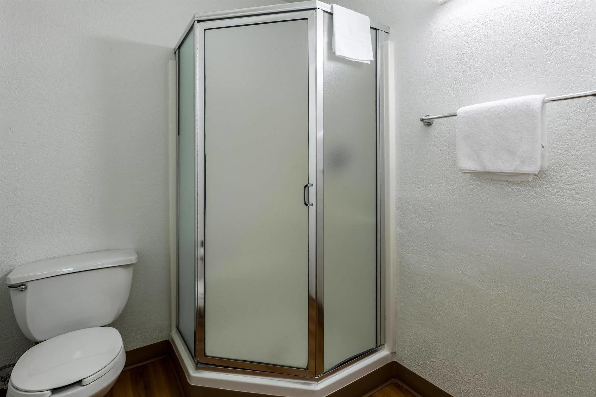 Motel 6 Sacramento, Ca - Downtown Экстерьер фото